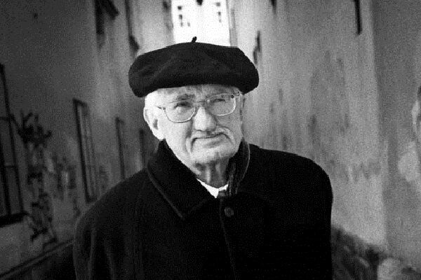 فیلسوف مشهور از دنیا رفت