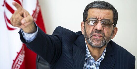 این وزیر باز هم زیر میز زد!
