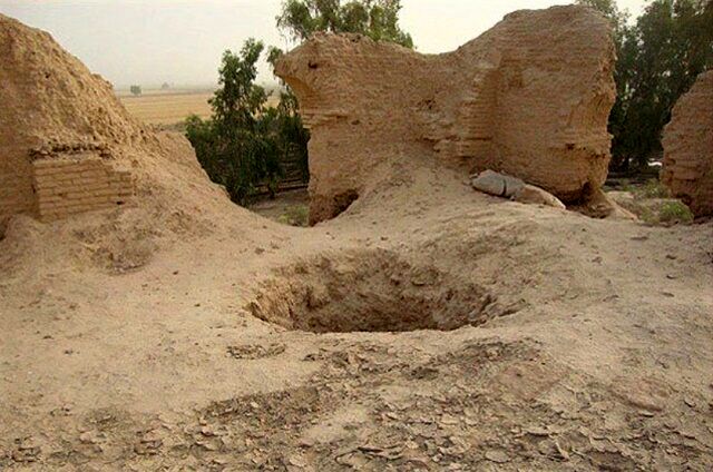 دستگیری جویندگان گنج حین حفاری در یک تپه‌