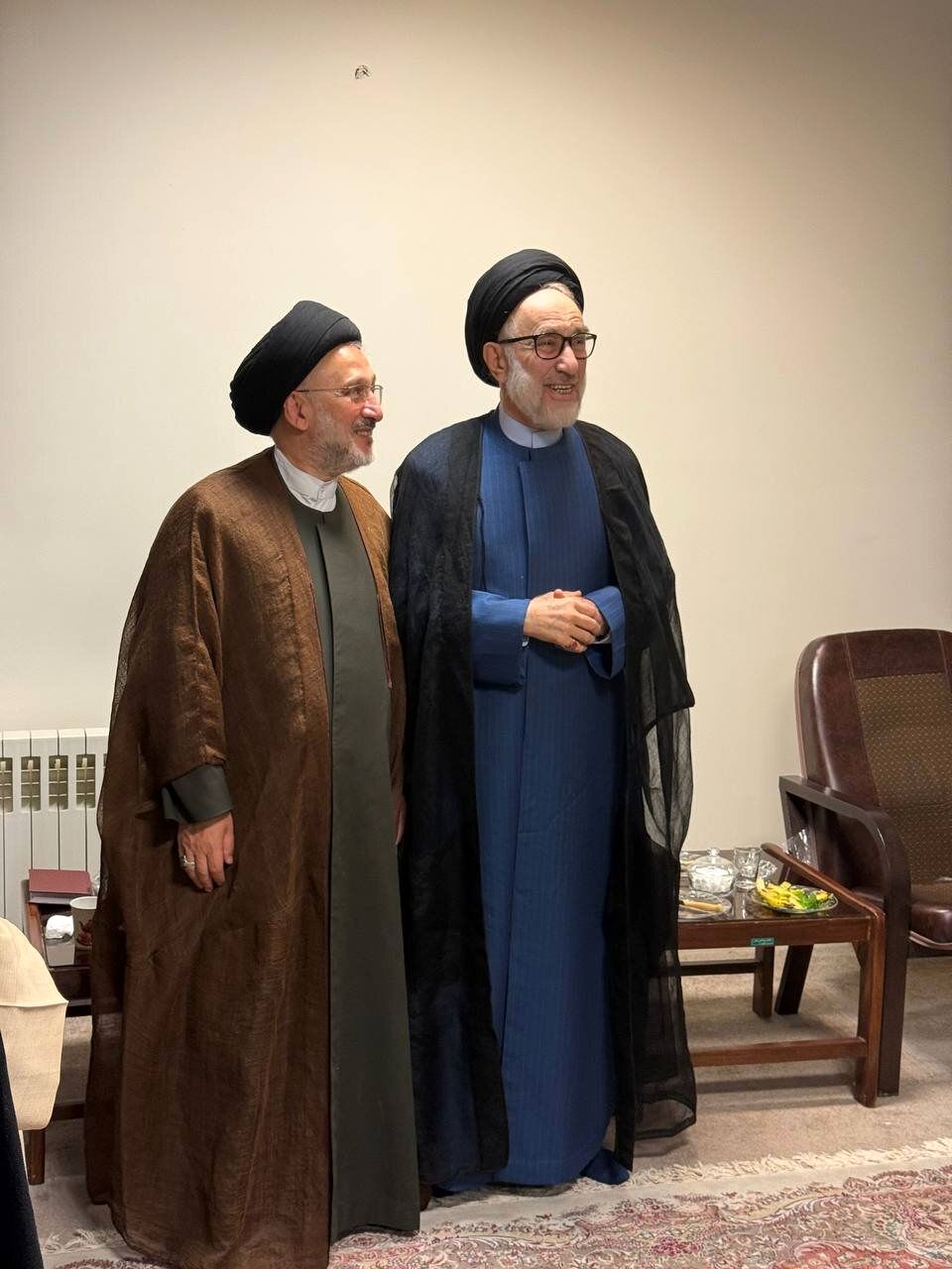 عکسی از معاون پزشکیان در کنار سید محمد خاتمی در یک جلسه / موسوی لاری و ابطحی هم بودند 2