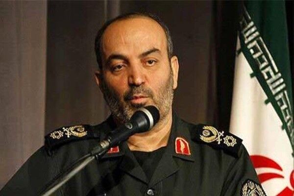 مشاور فرمانده کل سپاه خطاب به دشمنان: نظام ایران با این اعتراضات از بین نمی رود