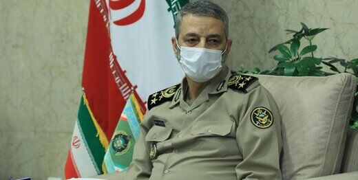 فرمانده کل ارتش: بصیرت و روحیه سلحشوری موتور محرکه اجرای ماموریت ها است