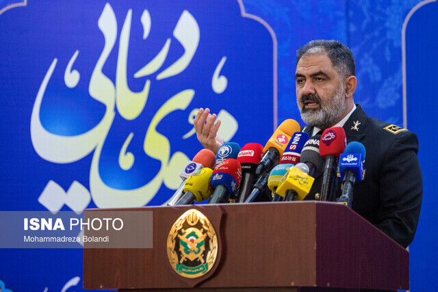 دریادار ایرانی: جمهوری اسلامی ایران محدودیتی برای حضور در هیچ نقطه‌ای را ندارد