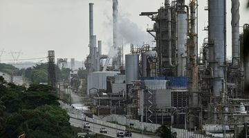 قمار نفتی ترامپ در ونزوئلا
