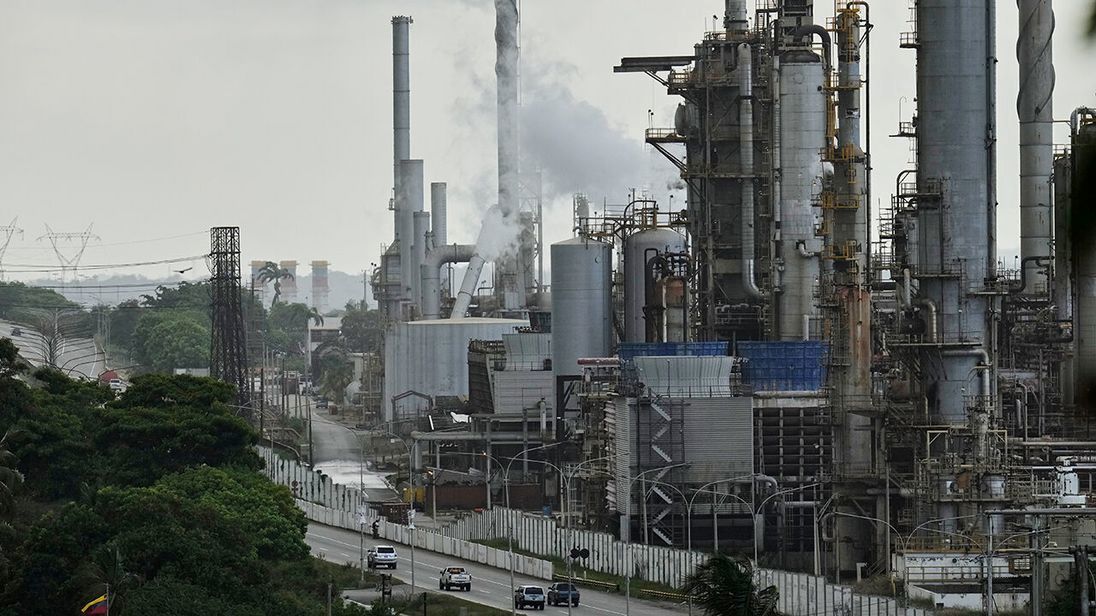 قمار نفتی ترامپ در ونزوئلا
