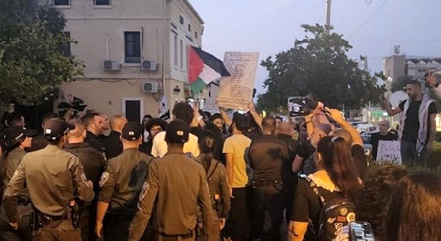 مخالفان جنگ فلسطینی در حیفا تجمع کردند