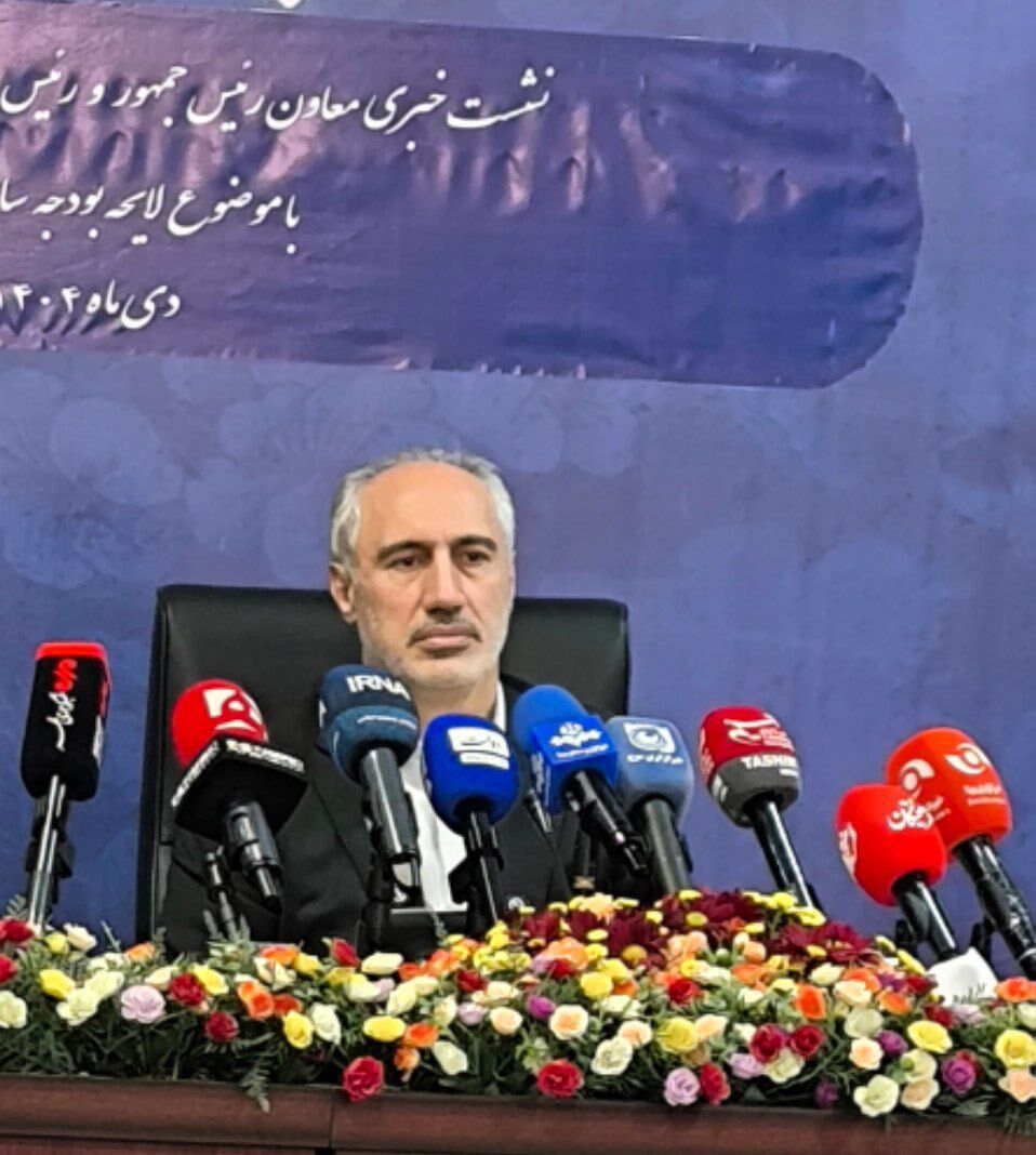 رییس سازمان برنامه و بودجه به سوال خبرنگار «دنیای اقتصاد» پاسخ نداد!