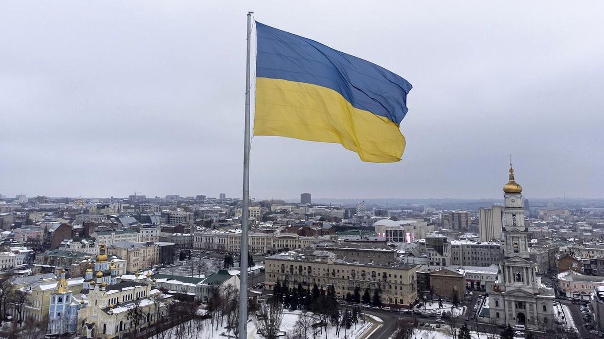 دیپلمات‌ مرموز میانجی گر صلح بین روسیه و اوکراین می شود؟