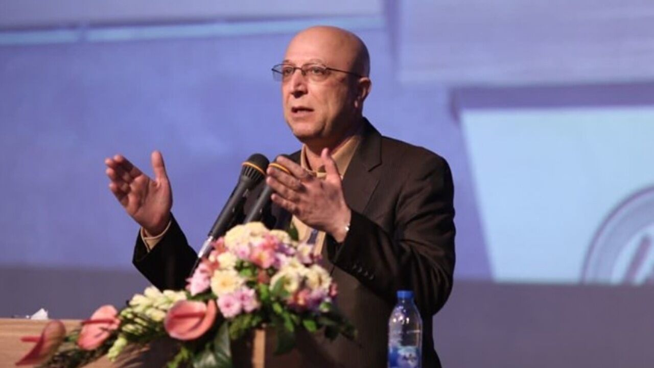 وزیر علوم از مردم عذرخواهی کرد