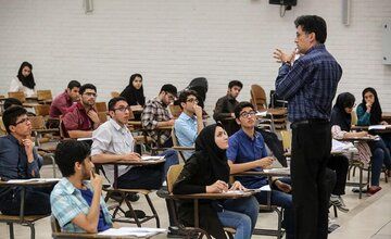 کلاس‌های دانشگاه فردوسی مشهد تفکیک جنسیتی شد؟ + عکس