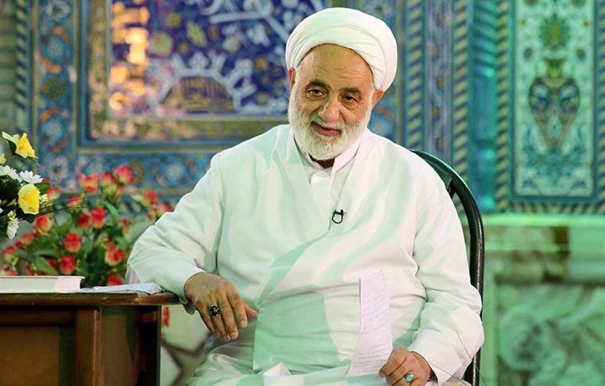 تصویری جدید از محسن قرائتی در مراسم عزاداری امام حسین