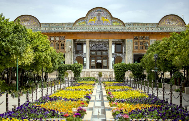 مدیر باغ تاریخی شیراز بازداشت شد/علت؛ هتک حرمت آمر به معروف