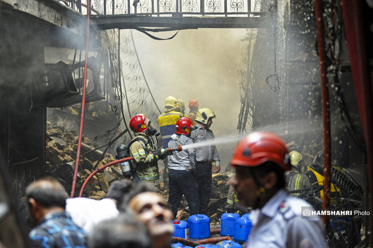 آتش سوزی عظیم در یک انبار تهران+جزئیات