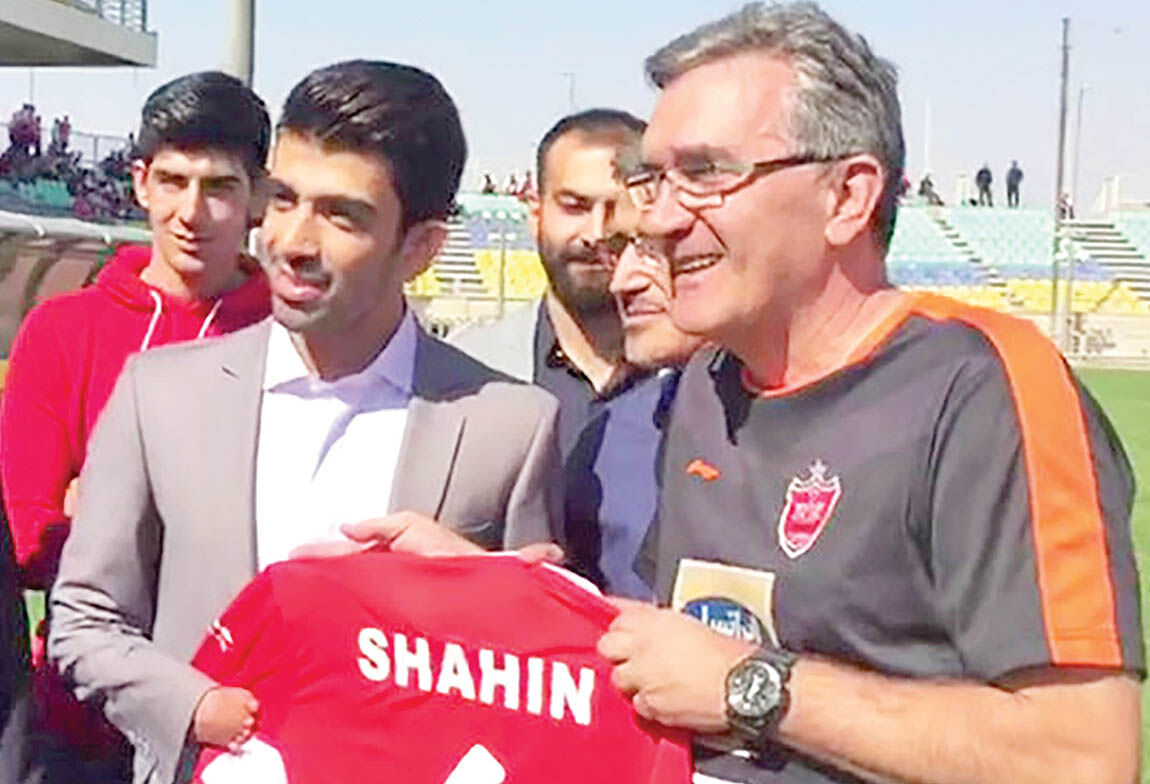 مایکل فلپس ایرانی در تمرین  پرسپولیس
