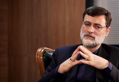 قاضی زاده هاشمی از بنیاد شهید مرخصی گرفت