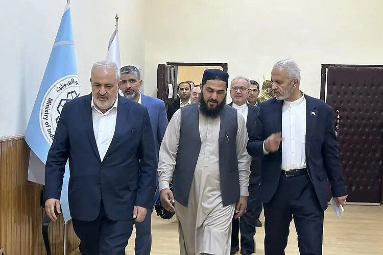 گزارش وزیر نیرو به دولت در مورد سفر به افغانستان