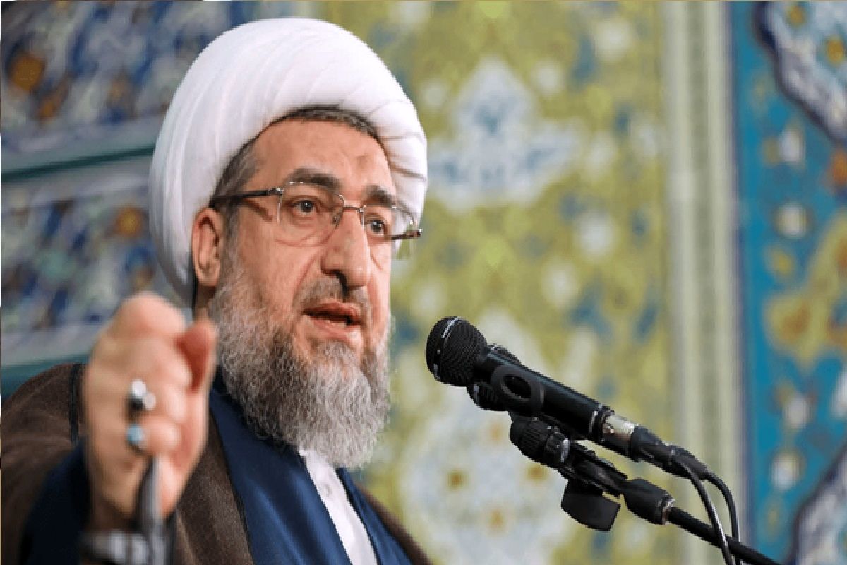 انتقاد امام جمعه تبریز از افزایش قیمت دلار و طلا/ قیمت کالاها ارتباطی با دلار و سکه ندارند