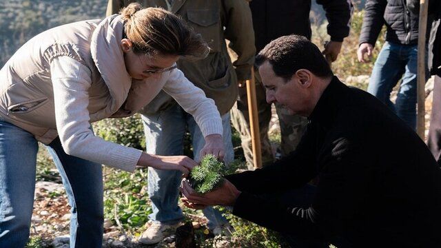 درختکاری بشار اسد و همسرش در طرطوس + عکس 