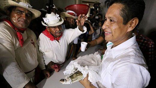 ماجرای ازدواج بالاترین مقام شهری در مکزیک با یک تمساح