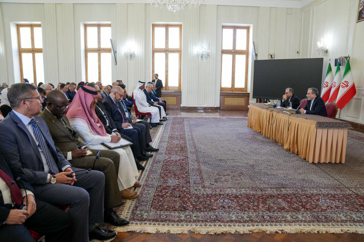 ادامه تبادل پیام با آمریکا
