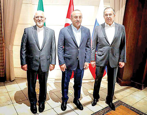 رایزنی‌ وزرای خارجه ایران، روسیه و ترکیه در آنتالیا