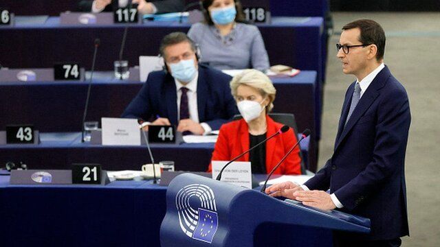 هشدار نخست وزیر لهستان نسبت به فروپاشی اتحادیه اروپا