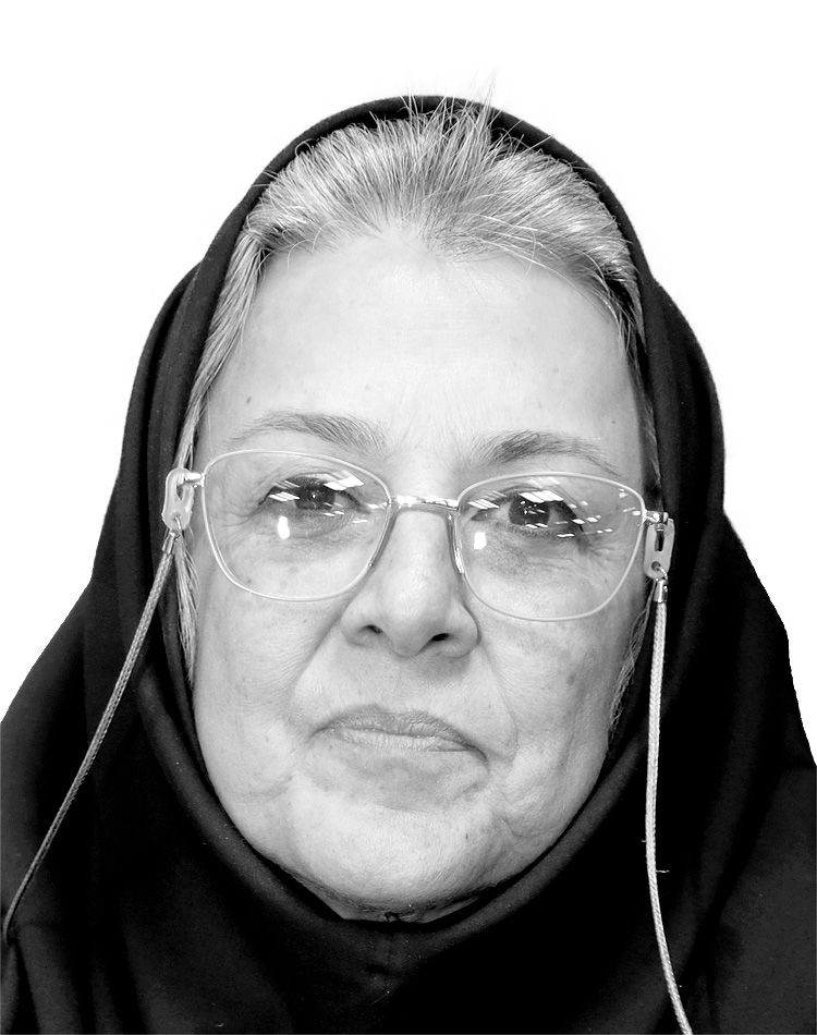 شیرین  احمدنیا