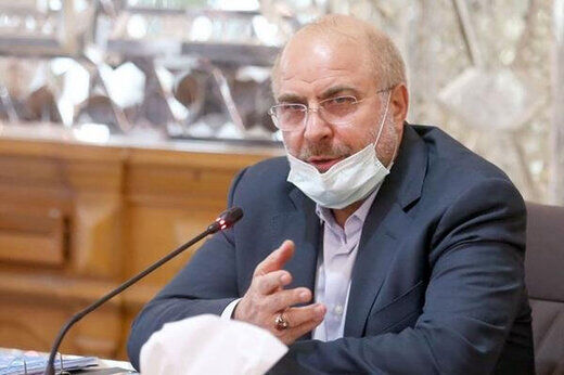 تصویری از قالیباف بر سر مزار شهید سردار سلیمانی