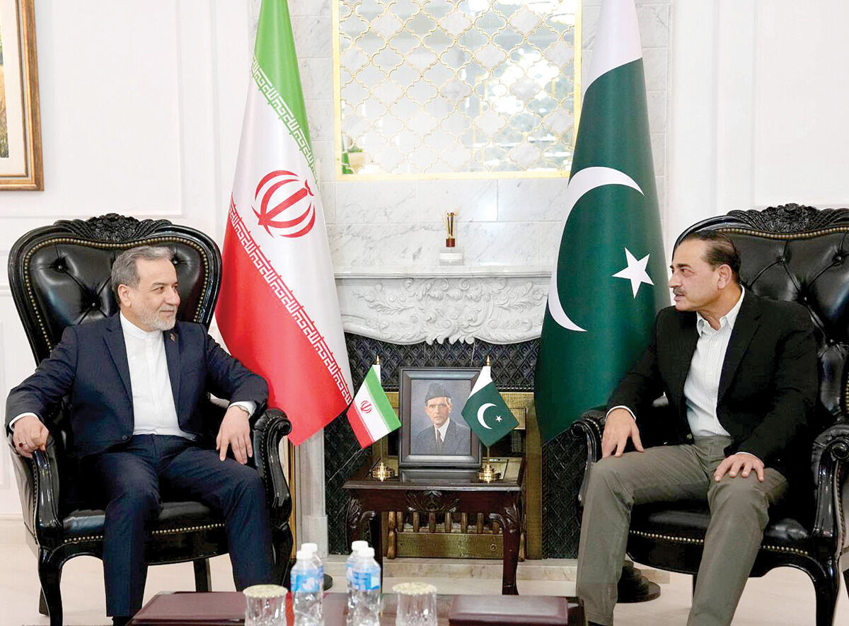 دو روایت از مذاکرات عراقچی