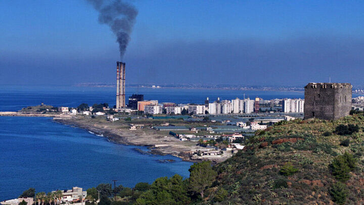 انفجار در قطر/ آتش سوزی در منطقه صنعتی دوحه