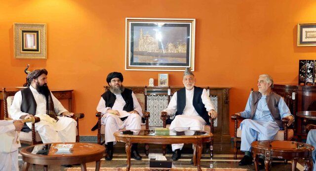 عبدالله و کرزای با دفتر سیاسی طالبان دیدار کرد