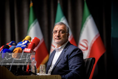 حضور زاکانی در صحن شورای شهر 2
