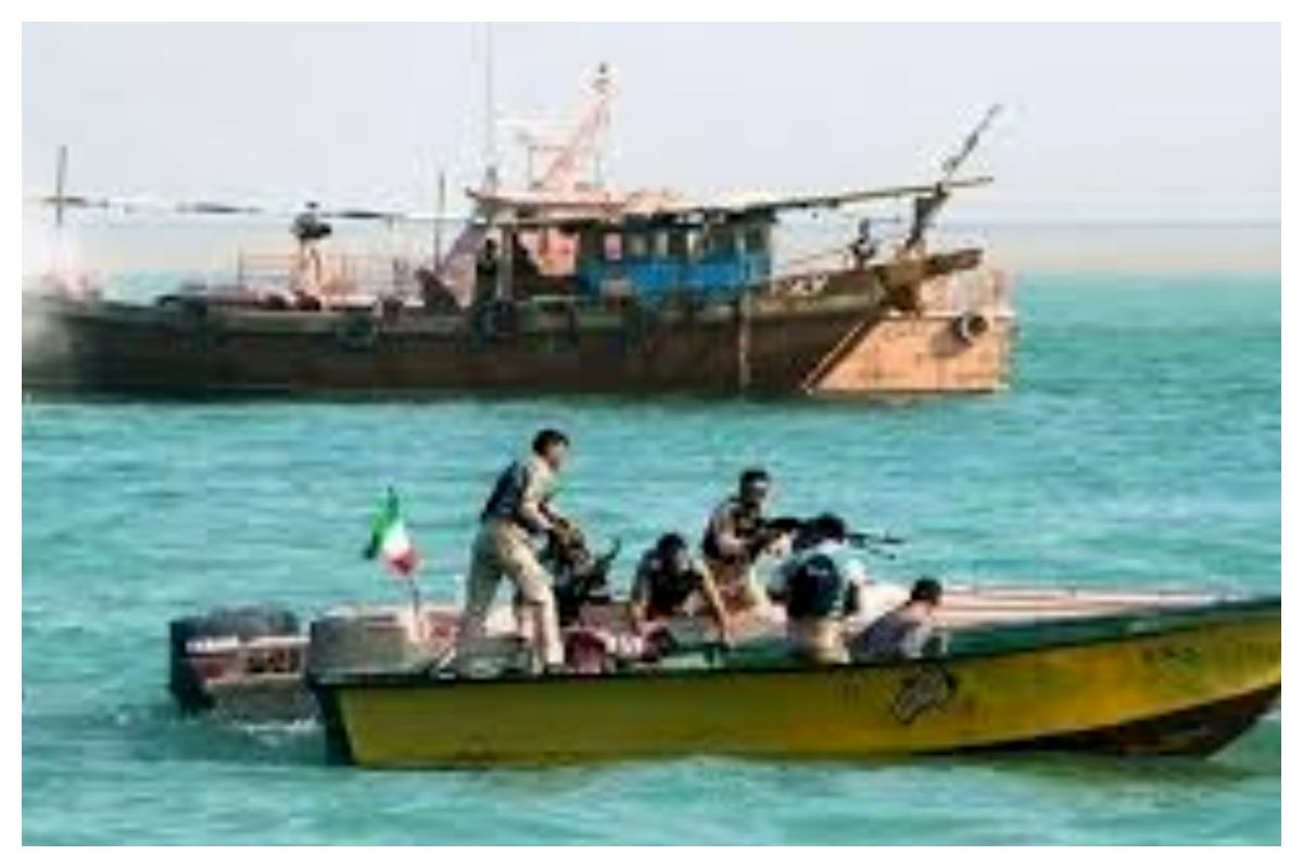 توقیف 4 شناور با تبعه خارجی در آب های بوشهر