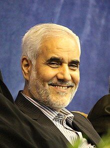 این کاندیدای انتخابات باید عذرخواهی کند!