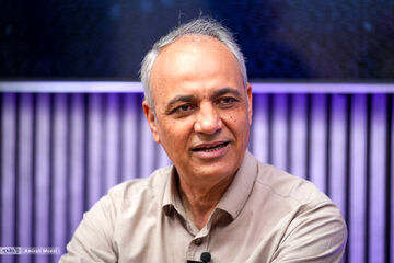 واکنش زیدآبادی به ادعای مهدی خزعلی درباره وقوع جنگ میان ایران و آمریکا/ با این وضع خدا به خیر گرداند!