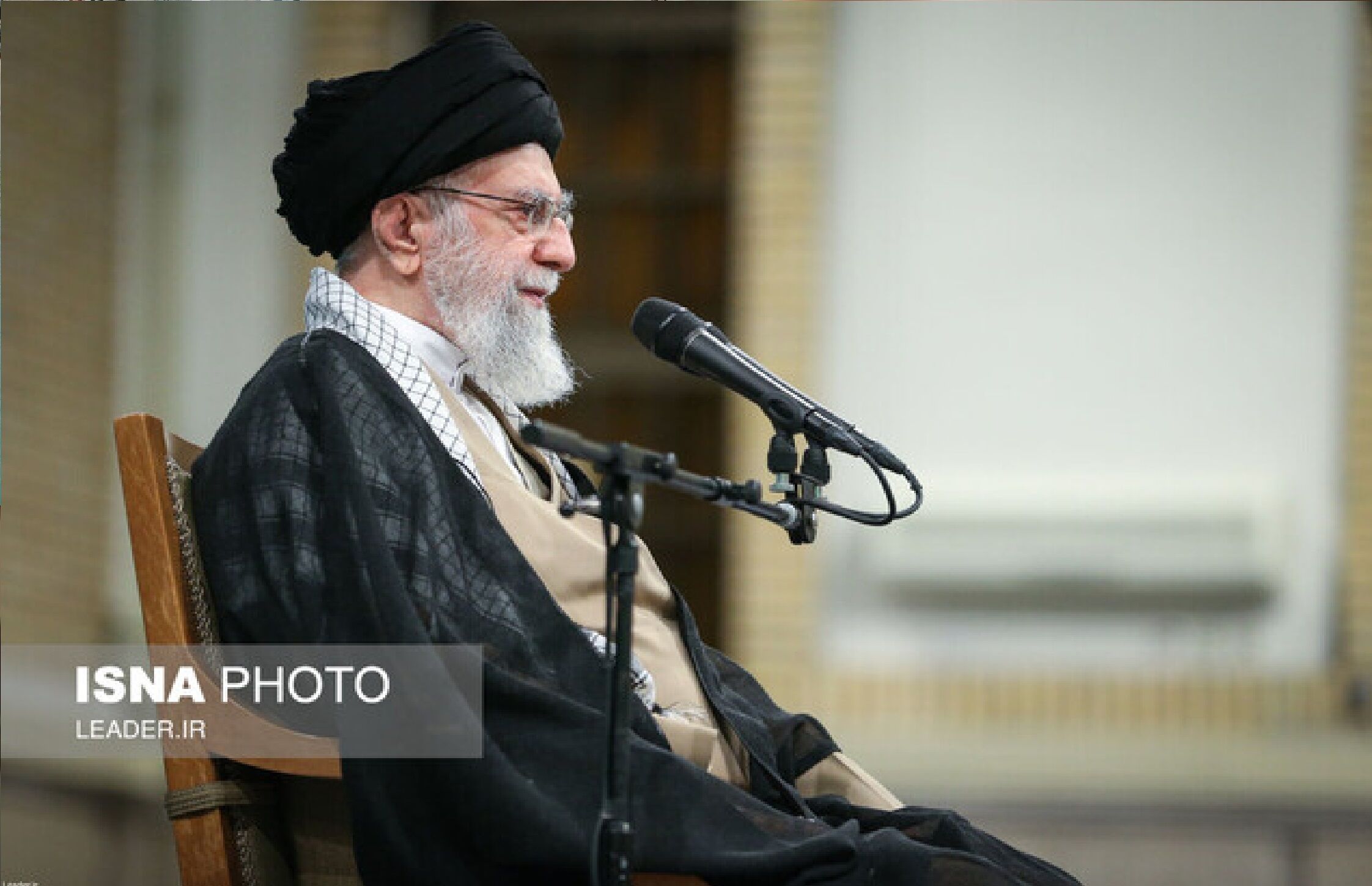 عکس خاص از نقش انگشتری رهبر انقلاب در دیدار امروز ۲۵ تیرماه ۱۴۰۴