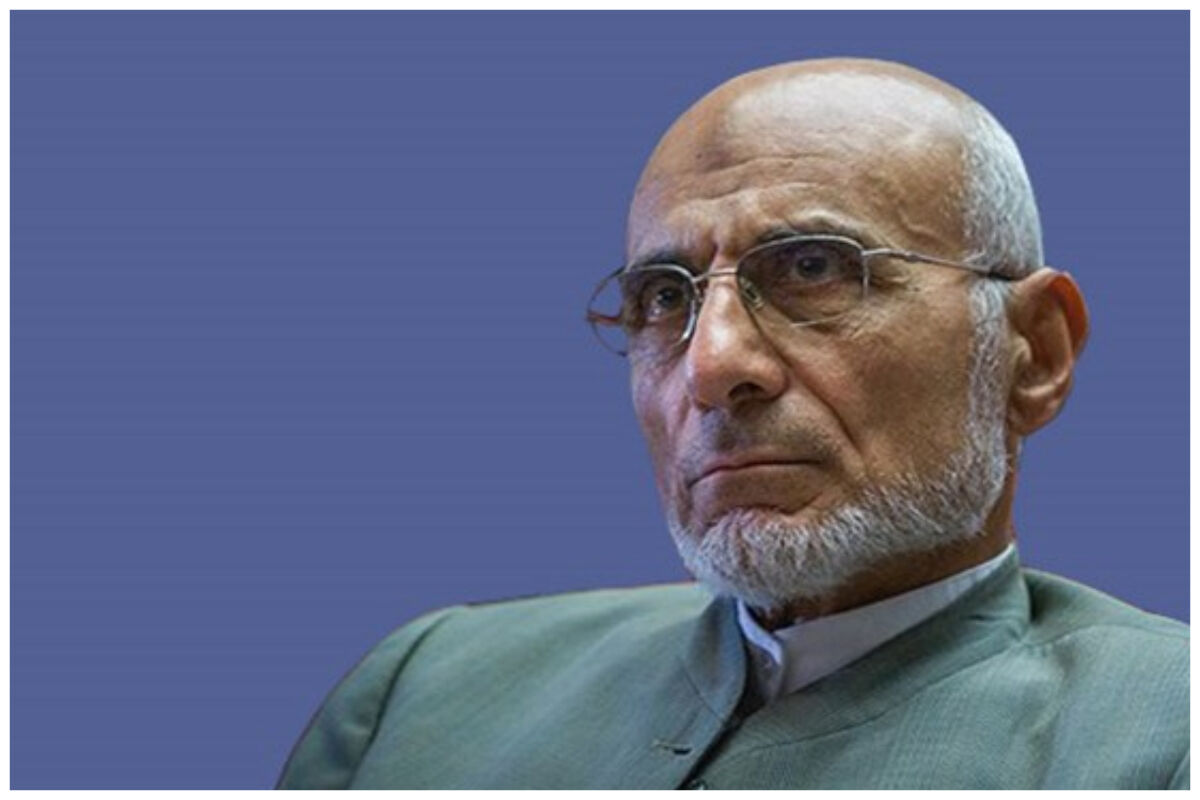 میرسلیم امام جماعت شد+ عکس