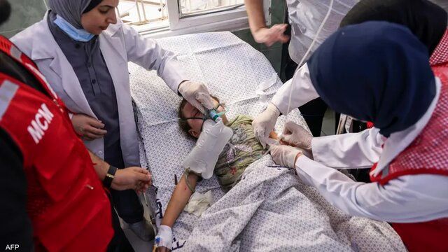 وضعیت در بیمارستان‌های غزه بحرانی شد/ مشکل کمبود دارو و نیروی انسانی