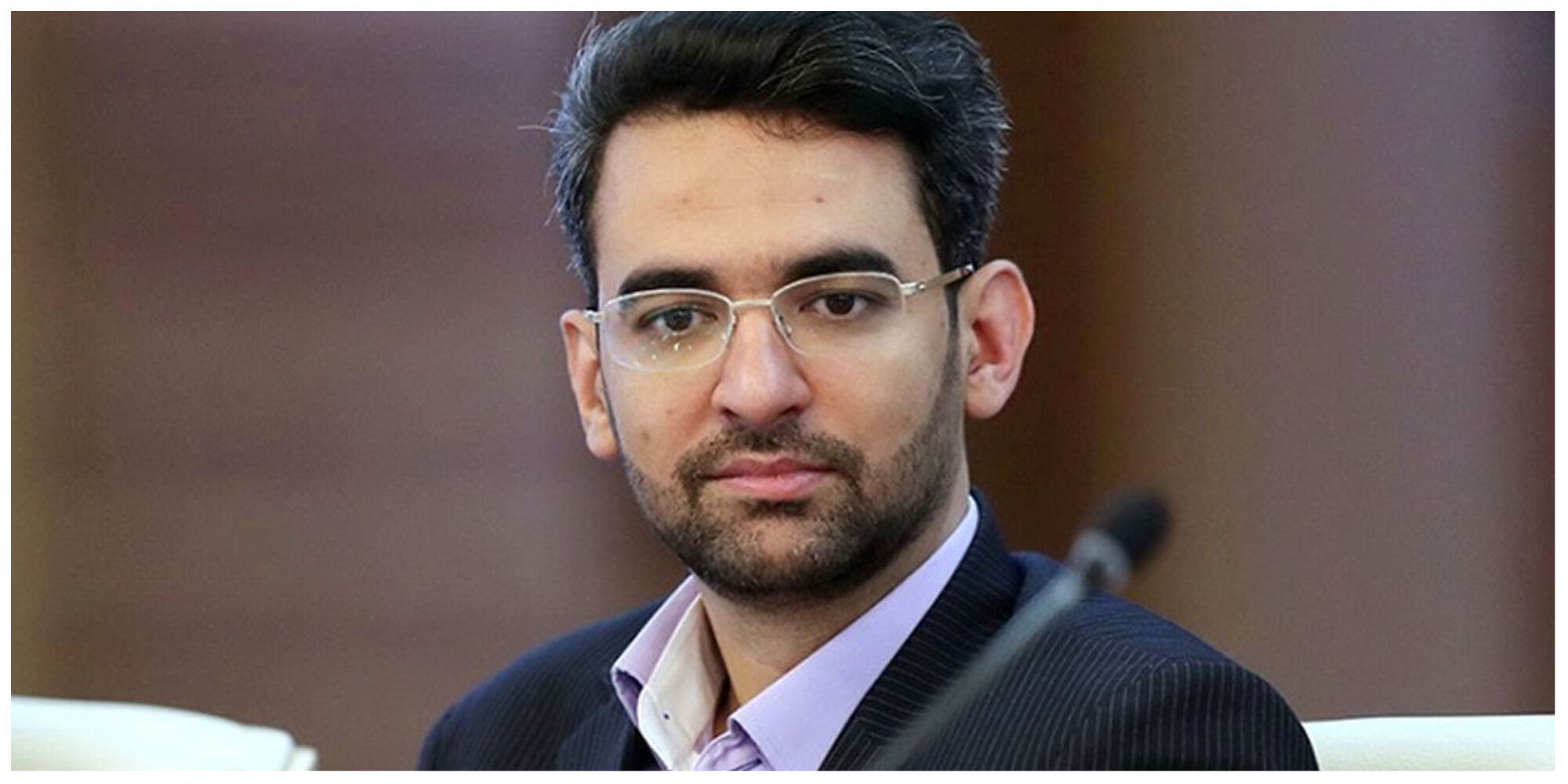 وزیر روحانی جنجال به راه انداخت+ عکس