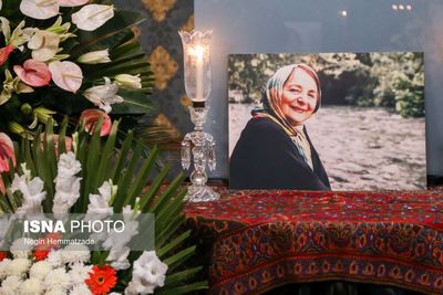 لیلا حاتمی در مراسم ختم مادر علی مصفا+عکس