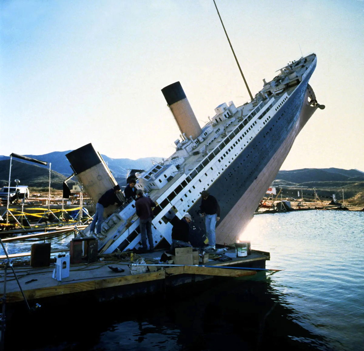تصاویر دیده نشده از کشتی واقعی تایتانیک در زیر آب + فیلم