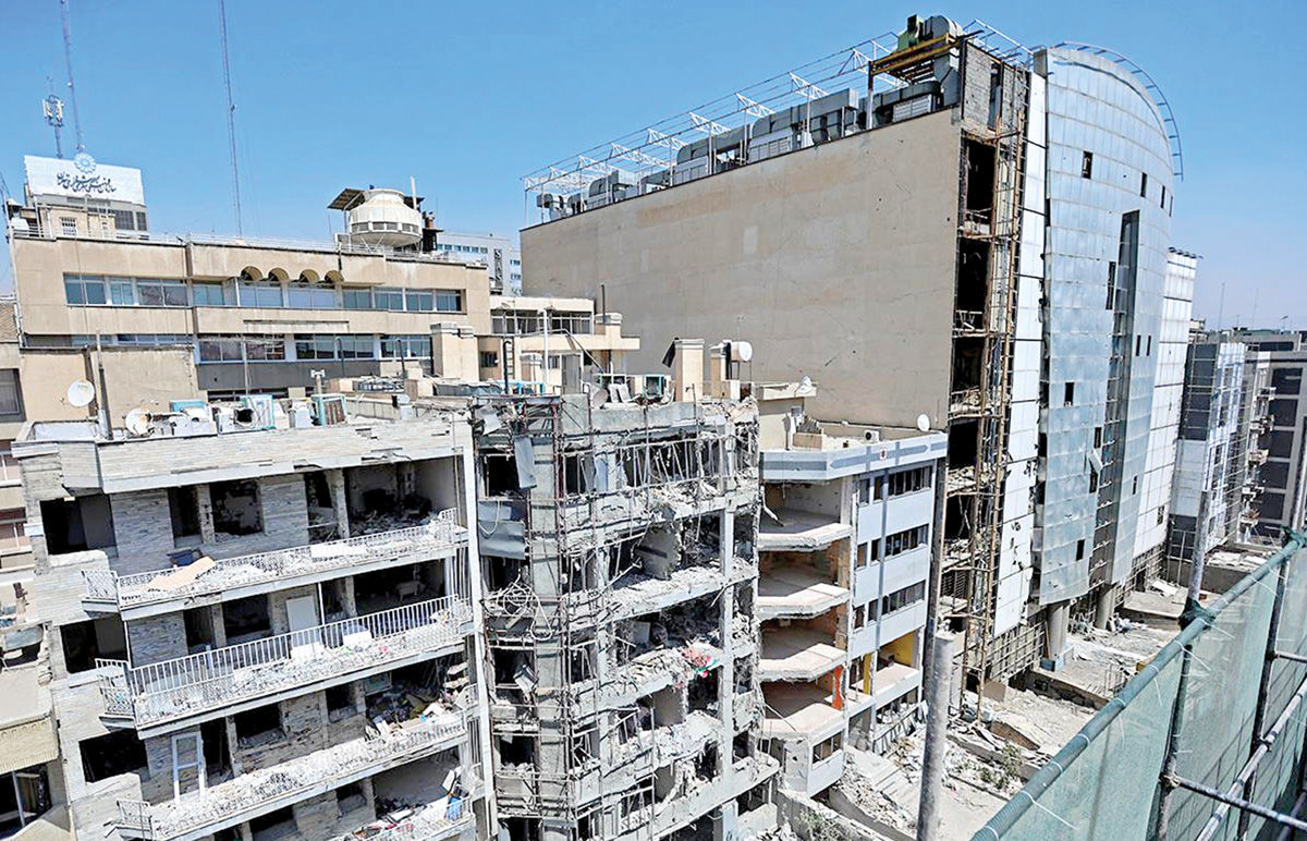 چتر کاغذی «بیمه» ساختمان