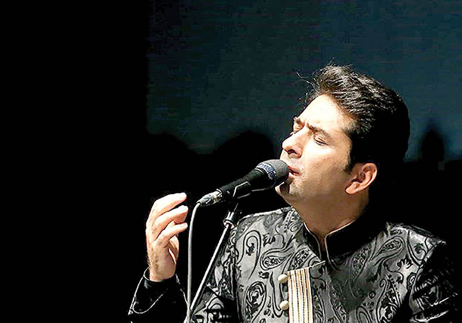 جایزه‌ مولانا به محمد معتمدی رسید