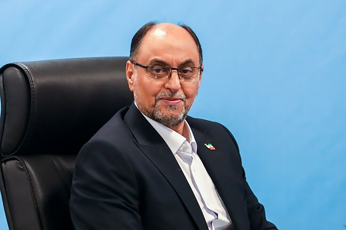 حقانیان از مسعود پزشکیان حمایت کرد/پزشکیان هم اصولگراست هم اصلاح‌طلب