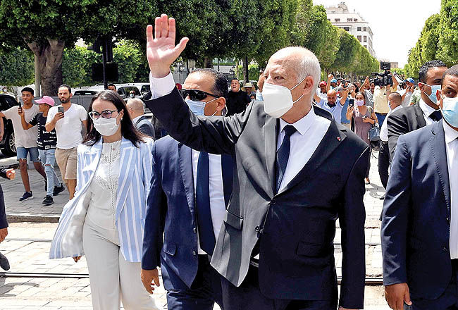 تمدید دیکتاتوری در تونس