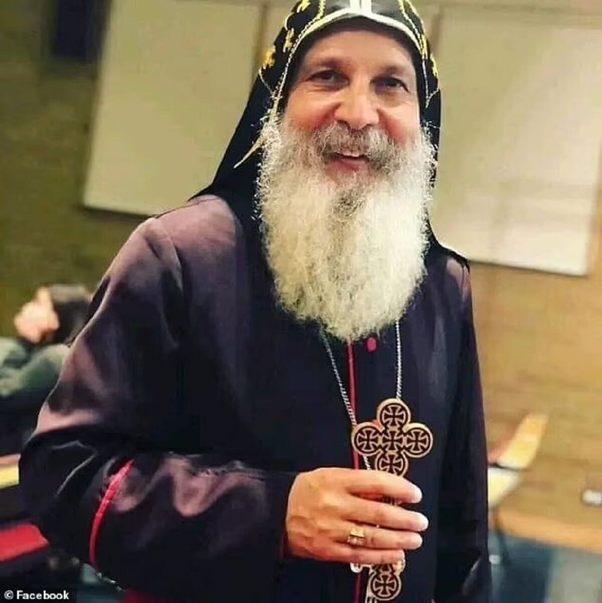 حمله فرد مسلح به کشیش کلیسای آشوری در سیدنی + تصویر 