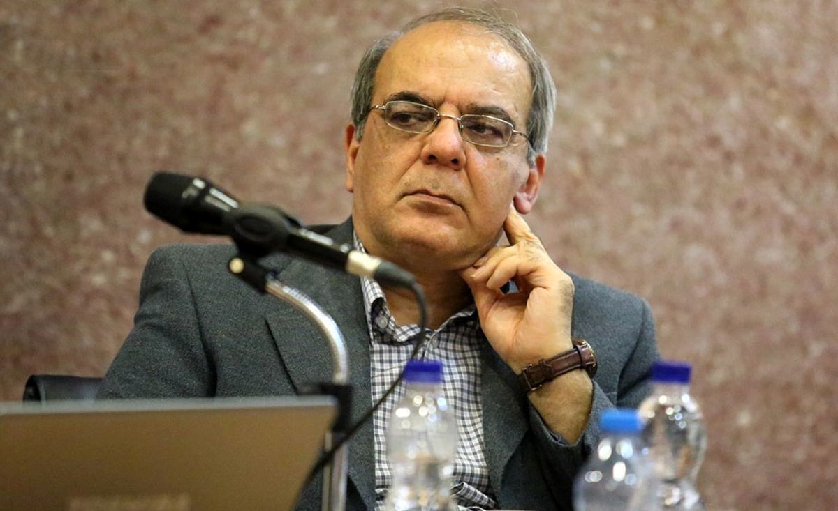 سوال عباس عبدی از طرافداران حجاب احباری: چرا دروغگویی را جرم اعلام نمی‌کنید که گناه کبیره است؟