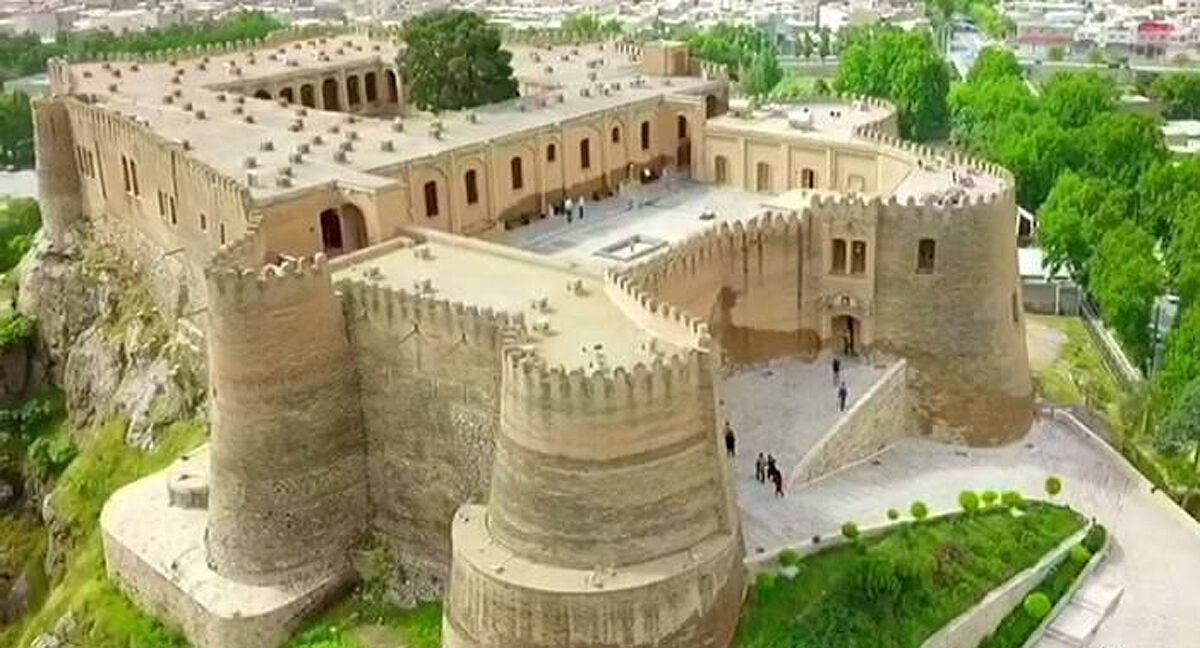 ایجاد مجموعه‌‌‌های خدماتی و رفاهی در نقاط گردشگرپذیر لرستان
