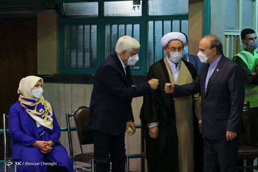 حضور شخصیت‌های سیاسی در انتخابات 1400+عکس‌ها