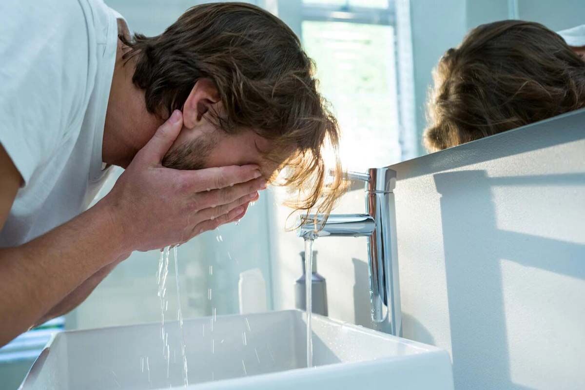 بهترین زمان شستن صورت ؛این قانون مهم رارعایت کنید 